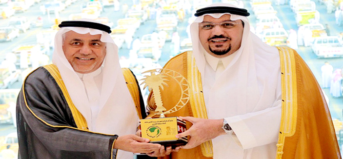 نائب أمير منطقة القصيم يكرم «دواجن الوطنية» 