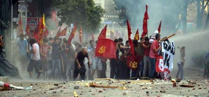 الشرطة التركية تتمكن من قمع مظاهرة في اسطنبول 