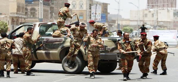 اليمن.. مقتل أكثر من 15 شخصاً في معارك بين الحوثيين والقبائل 