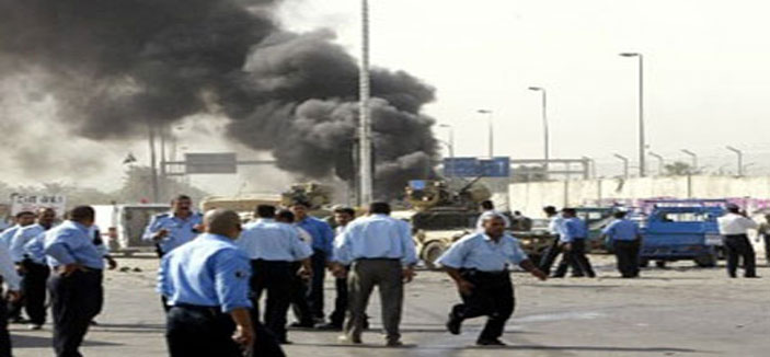 قتلى وجرحى من عناصر الجيش العراقي جراء انفجار قنبلة 