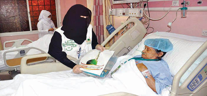 «الأدلاء النسائية» بالمدينة المنورة تتابع الحالات المرضية لضيوف الرحمن 