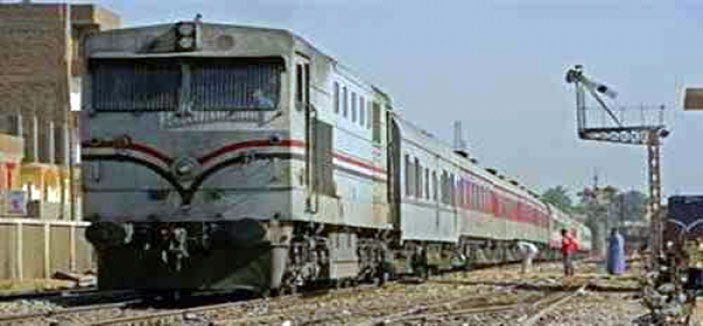 مصر .. انفجار ضخم يتسبب في توقف حركة القطارات بين القاهرة والشرقية 