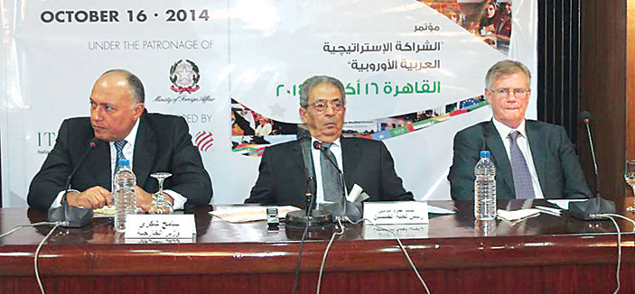 مصر تعمل على حل مشاكل المستثمرين قبل المؤتمر الاقتصادي 