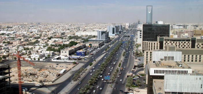 أمين منطقة الرياض يفتتح دورة التطبيق الفعال لنظم النقل الذكية 