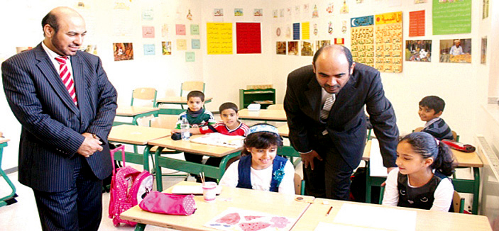 مدير عام المدارس السعودية بالخارج يتفقد أكاديمية الملك فهد في بون 