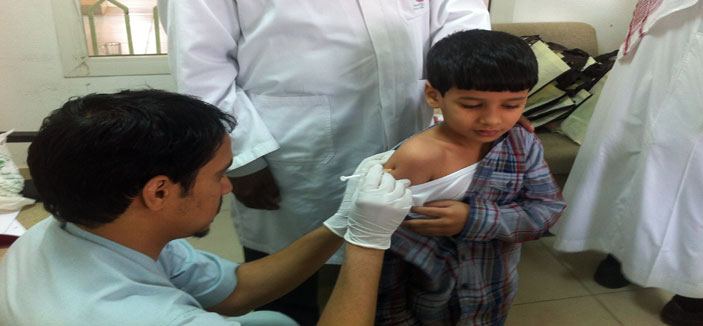 «صحة الرياض» تخصص 870 فرقة لتطعيم طلاب الصف الأول الابتدائي في جميع مدارس الرياض 