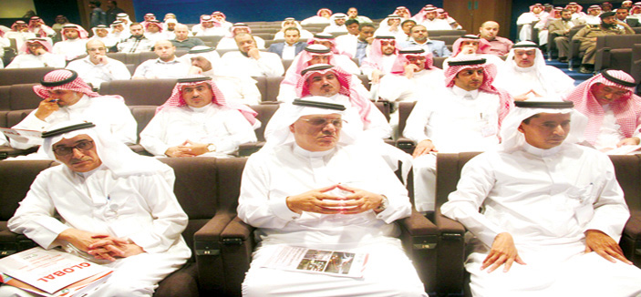 أمين منطقة الرياض يفتتح برنامج «التطبيق الفعَّال لنظم النقل الذكية» 