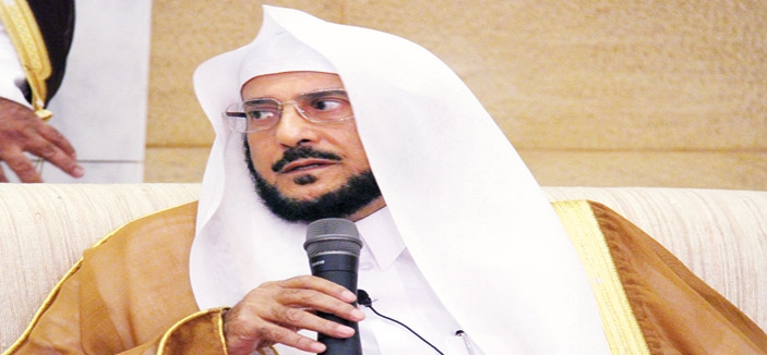 الهيئة تعرض مشاريعها على أمير منطقة الرياض 