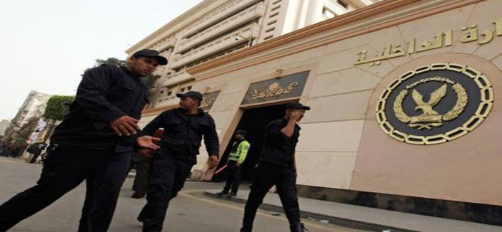 مصر تؤكد أنها تحارب الإرهاب في إطار القانون الدولي 