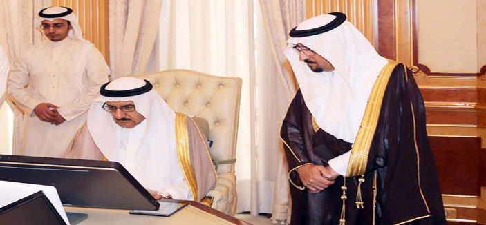 الأمير منصور بن متعب يدشّن بوابة التعاملات الإلكترونية لأمانة الطائف 