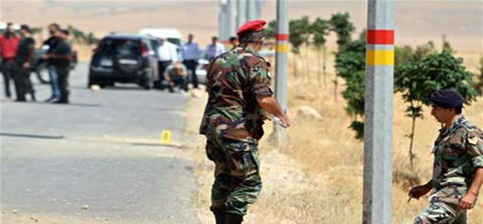 إصابة ثلاثة عسكريين بجروح في انفجار عبوة قرب عرسال في شرق لبنان 