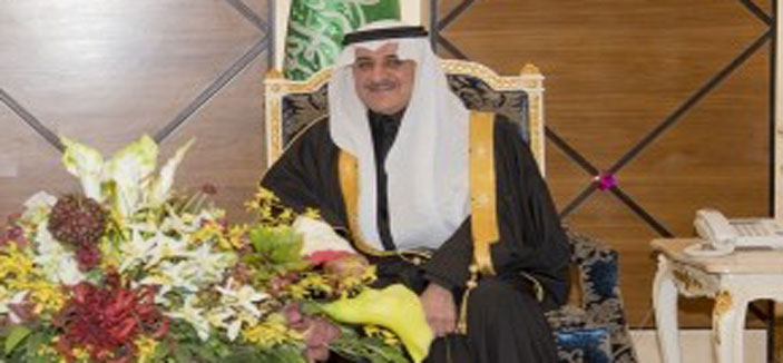 الأميرفهد بن سلطان وجائزة التفوق العلمي 