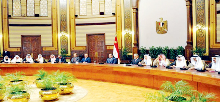 الرئيس المصري: خادم الحرمين يقوم بدور كبير لتحقيق الاستقرار ولمِّ شمل المنطقة 