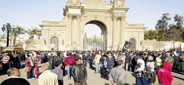 مصر .. «الإخوان» الإرهابية تدعو أنصارها للزحف إلى القصر الرئاسي 