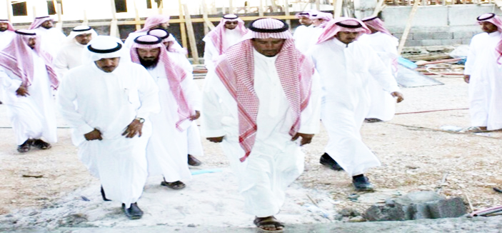 آل حسين يتفقد المشاريع التعليمية بالأفلاج 