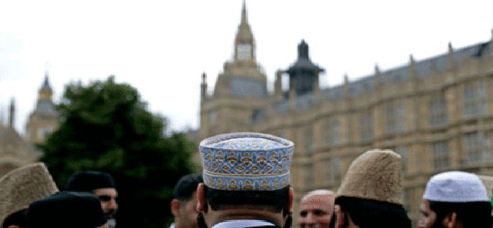 مسلمو بريطانيا قلقون من احتمال تعرضهم لمضايقات بعد قانون مكافحة الإرهاب 