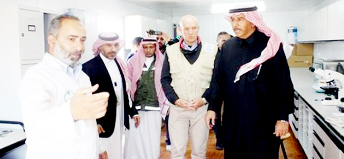 سفير خادم الحرمين في الأردن يتفقد مخيم الزعتري ويطلع على المختبرات الطبية 
