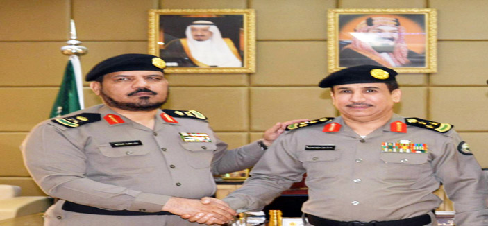 اللواء الطالب يقلد ضباطا رتبة (عميد ) 