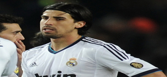 عانى من ارتجاج بالرأس بعد اصطدام عنيف مع أحد المنافسين 