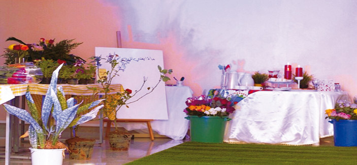 معرض للزهور بكلية الآداب والعلوم في البدائع 