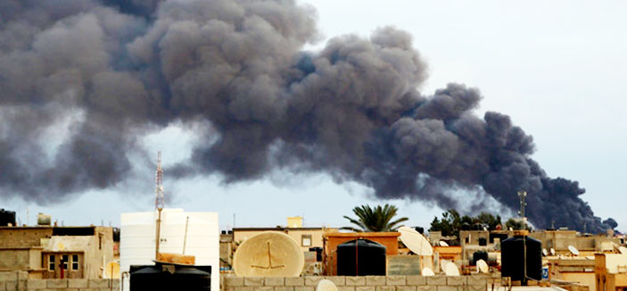 اشتباكات بين أطراف الصراع بليبيا للسيطرة على ميناءين نفطيين 