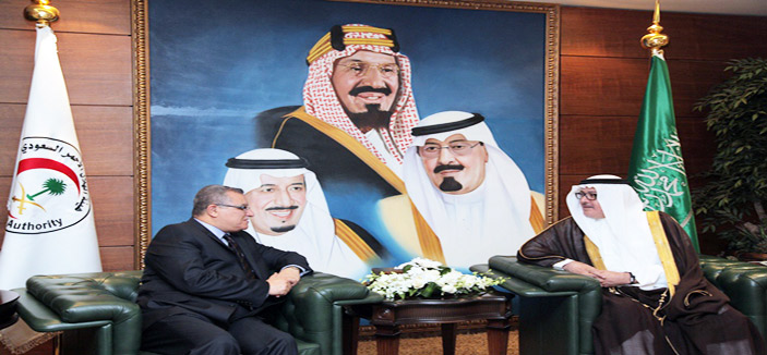 فيصل بن عبدالله يناقش التواصل مع المعتقلين السعوديين مع رئيس الهلال الأحمر العراقي 