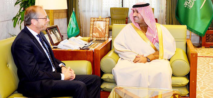 أمير منطقة الرياض يستقبل مفتي المملكة ووزير الزراعة وسفير هولندا 