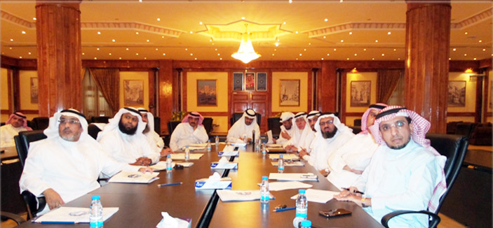 بلدي جدة يناقش ميزانية الأمانة للمشاريع ذات الأهمية في المحافظة 