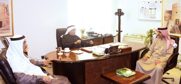 وفد خليجي يزور مركز الأمير سلمان الاجتماعي 