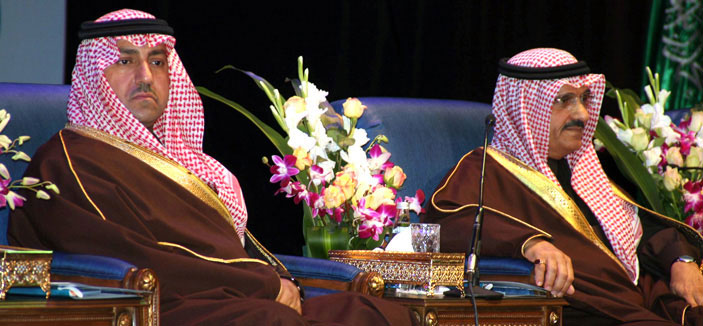 الأمير تركي بن عبدالله يكرم الأمير خالد بن بندر 