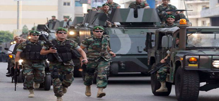 الجيش اللبناني يداهم منطقة باب التبانة بطرابلس ويضبط كمية من الأسلحة 