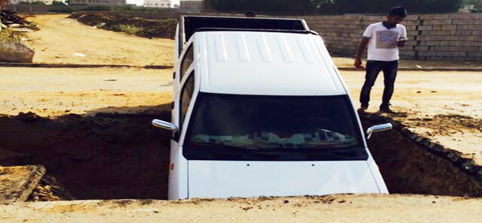  السيارة بعد سقوطها