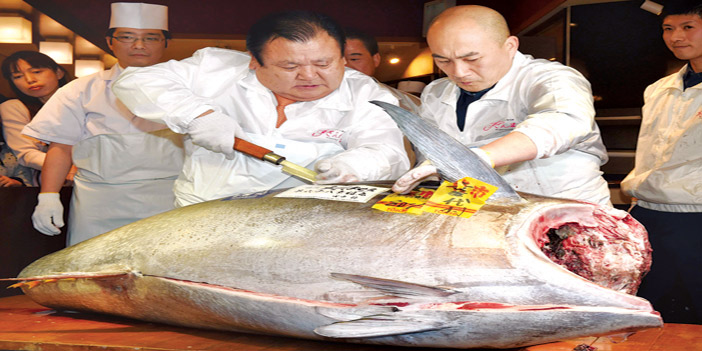 بيع سمكة تونة بـ(5,4) ملايين ين في اليابان 