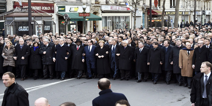  الرئيس الفرنسي وزعماء 50 دولة يشاركون في المسيرة التاريخية في باريس