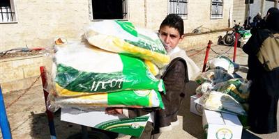 الحملة الوطنية السعودية: توزيع 72 ألف قطعة شتوية على  اللاجئين السوريين في لبنان 