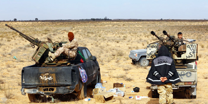  مسلحو فجر ليبيا يتمركزون استعدادا لاشتباكات مع قوات موالية للحكومة