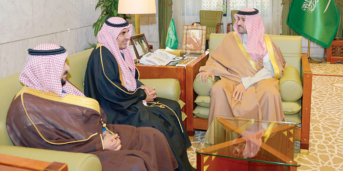  الأمير تركي بن عبد الله خلال استقباله مدير جامعة الأمير سلمان