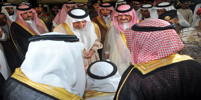  الأمير خالد الفيصل لدى وصوله إلى جدة