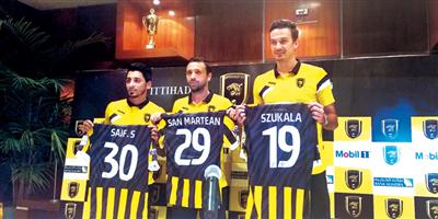 محترفا الاتحاد مارتين وزوكالا يؤكدان أن بيتوركا والمدرجات والمادة دفعتهما لقبول العرض 