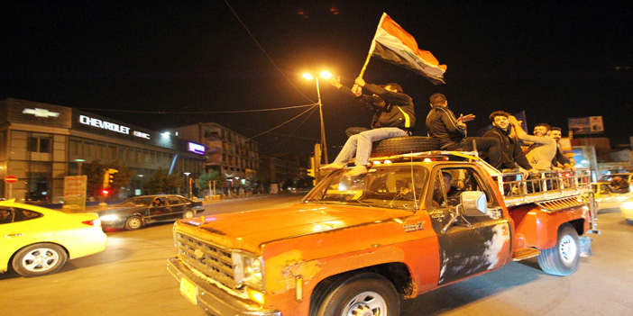  احتفال العراقيين بعد رفع حظر التجول اليلي