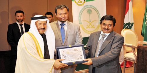 في حفل إطلاق الأنشطة الإنسانية لبرنامج الحملة لهذا العام وتسليم خزانات المياه 