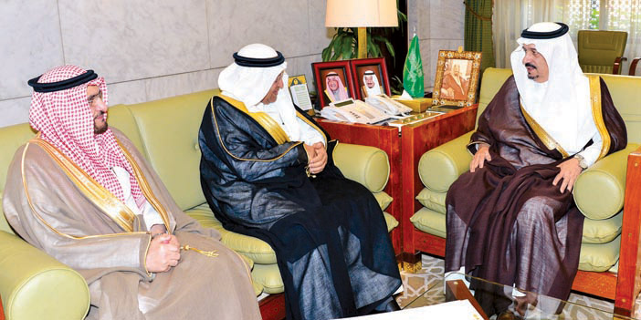  أمير منطقة الرياض لدى استقباله د. يماني
