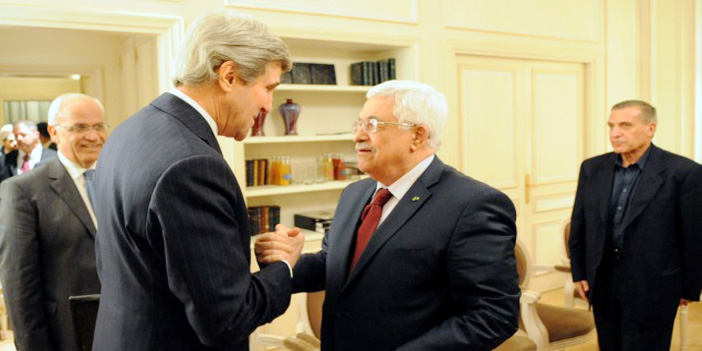  كيري: وحدهم الإسرائيليون والفلسطينيون يقررون استئناف المفاوضات