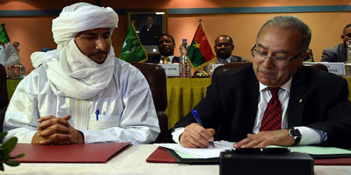 الأطراف المالية توقّع اتفاق سلام بالجزائر 