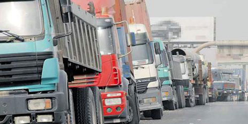 يا مرور الرياض فوضى شاحنات طريق الملك سلمان إلى متى..؟ 