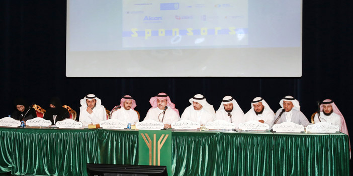  الأمير عبد العزيز بن احمد خلال ترؤسه للجمعية العمومية