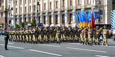 أوكرانيا تزيد عديد جيشها.. وروسيا والناتو يتبادلان الاتهامات حول أزمتها 