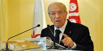 تونس.. الرئيس السبسي يدعو إلى مد يد العون لتونس للبدء في إصلاحات هيكلية مؤلمة 