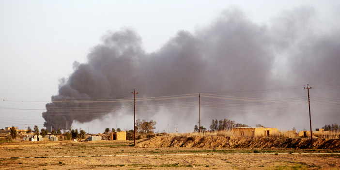  القوات العراقية تواصل قصف داعش
