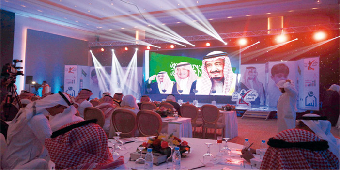 التقتهم الجزيرة لحظة نشوة الفرح والسرور 